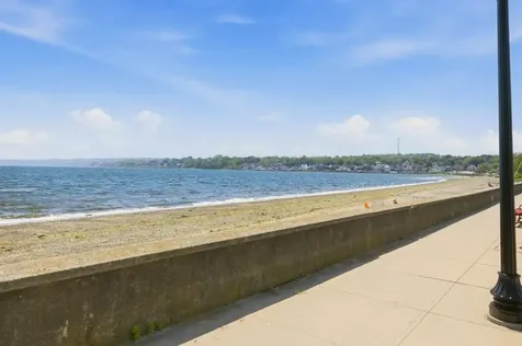 85 Highland Avenue Portsmouth RI 02871