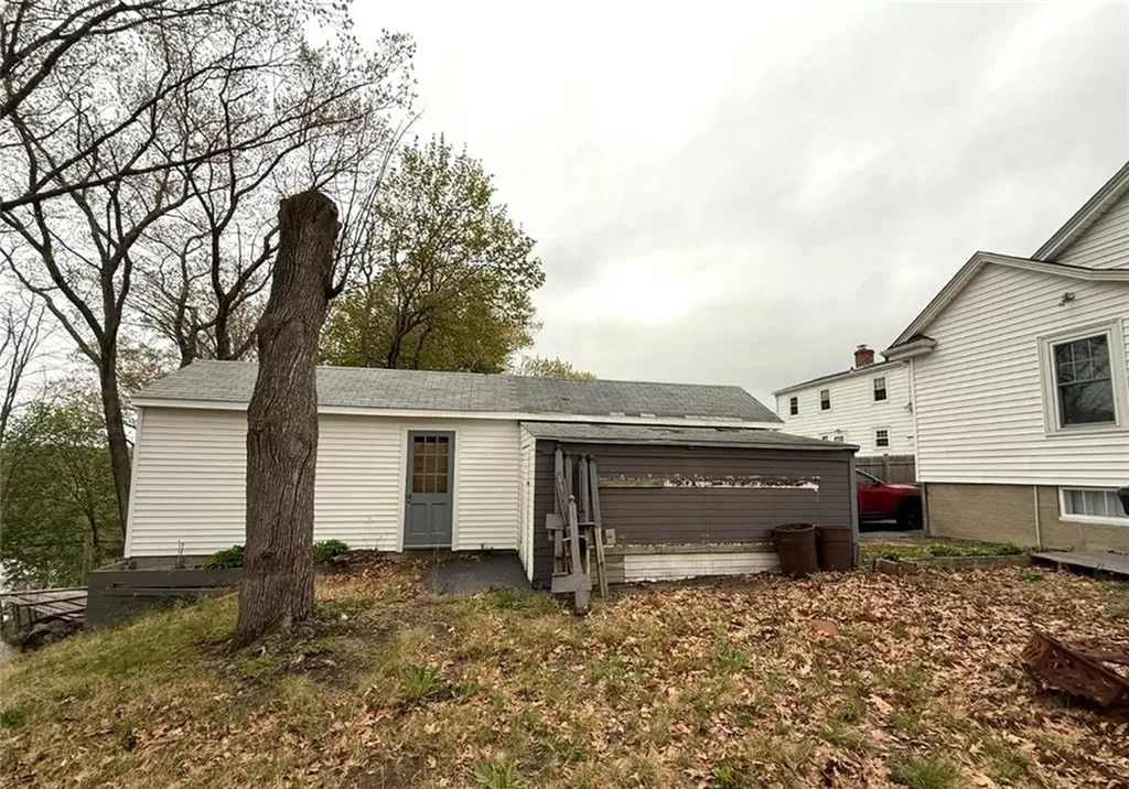 32 Hopkins Terrace Cumberland RI 02864