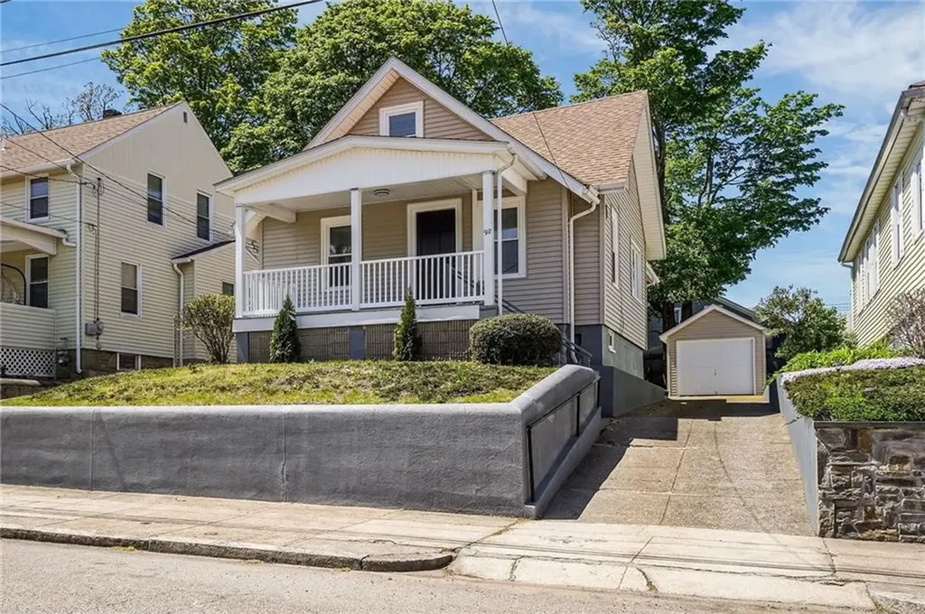 98 James Street East Providence RI 02914