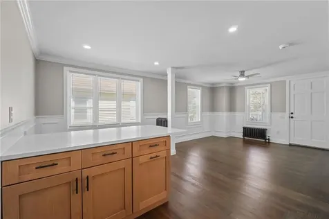 98 James Street East Providence RI 02914