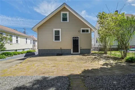 98 James Street East Providence RI 02914