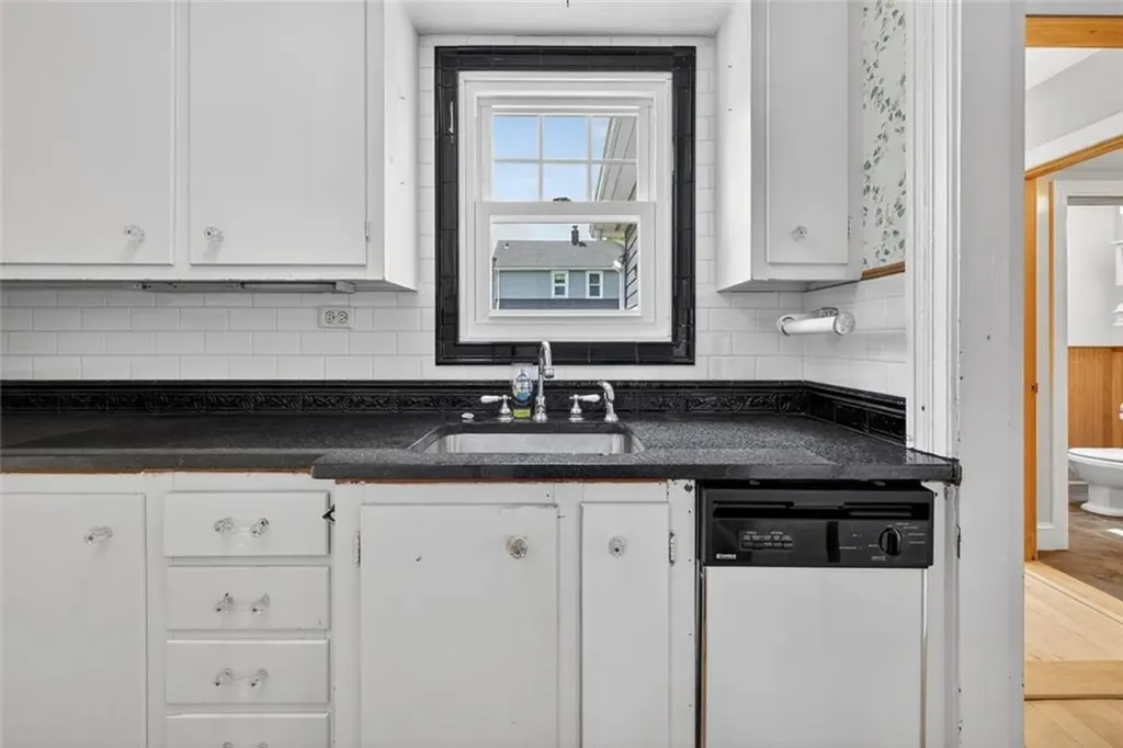 7 Allard Street Warwick RI 02889
