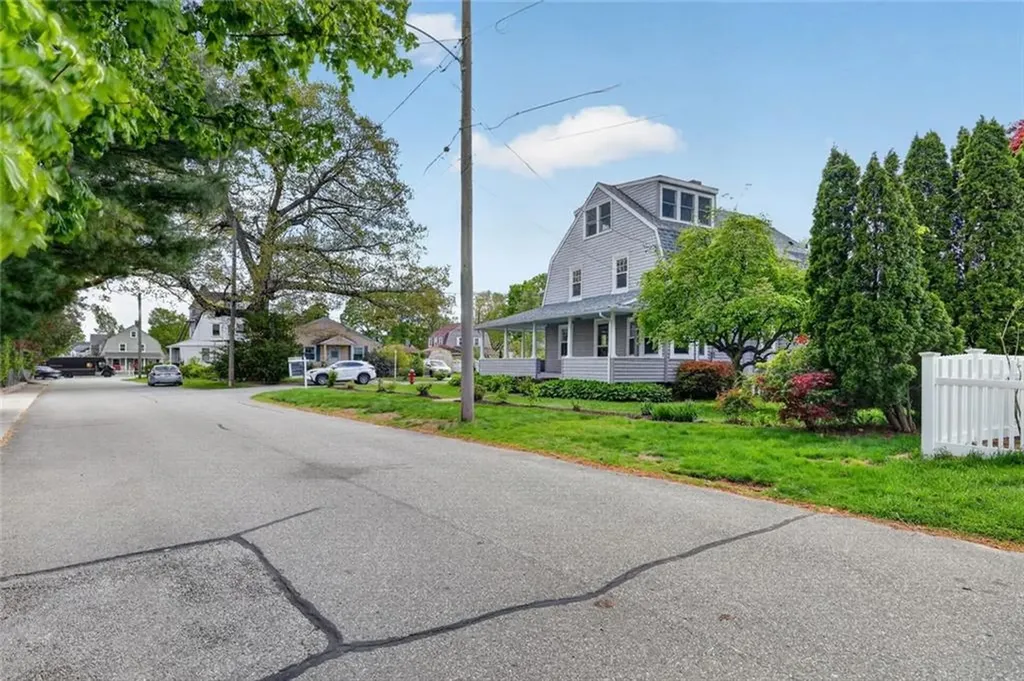 7 Allard Street Warwick RI 02889