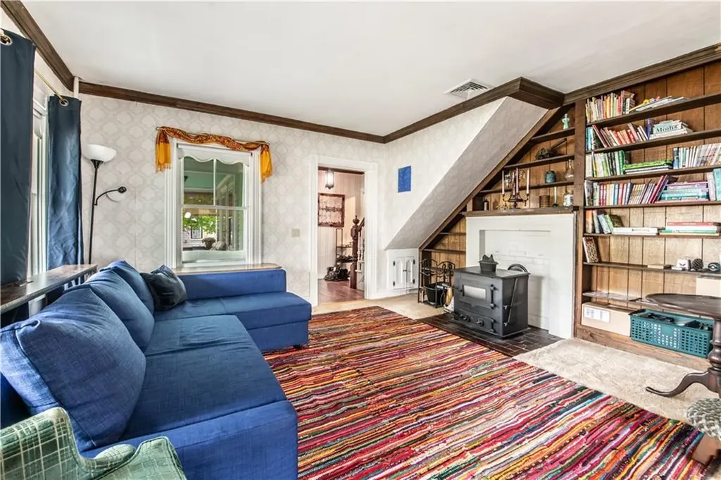 3428 West Shore Road Warwick RI 02886