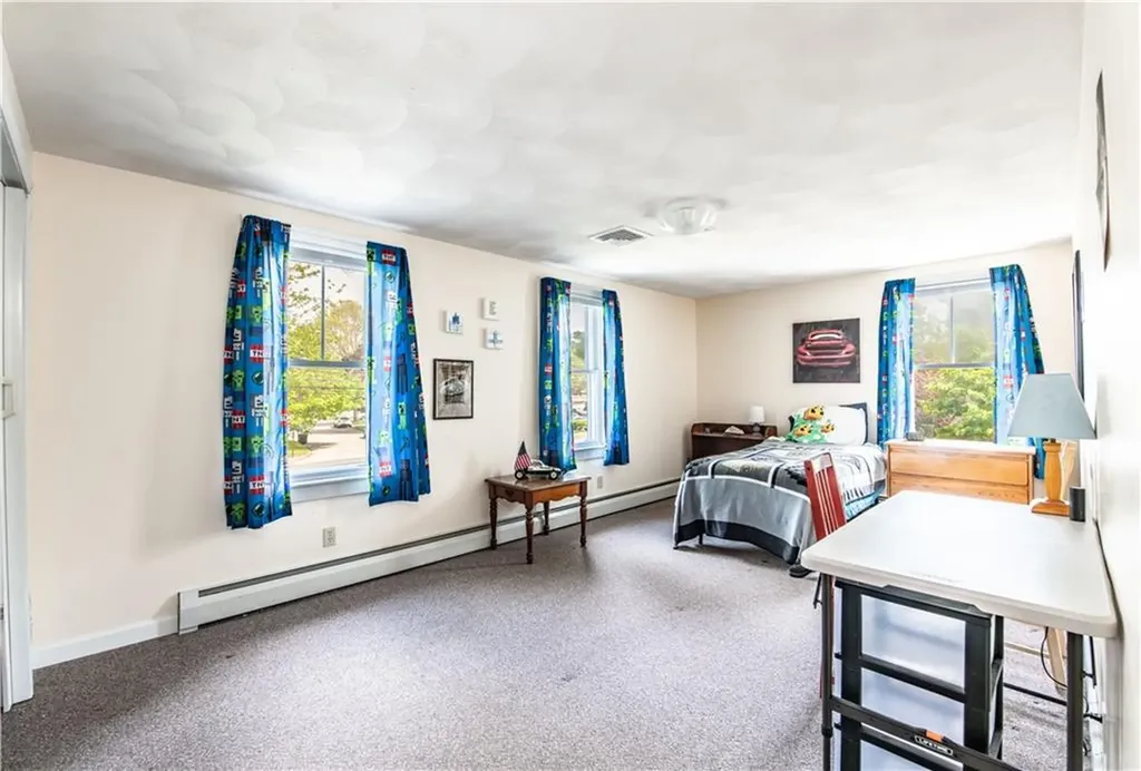 3428 West Shore Road Warwick RI 02886