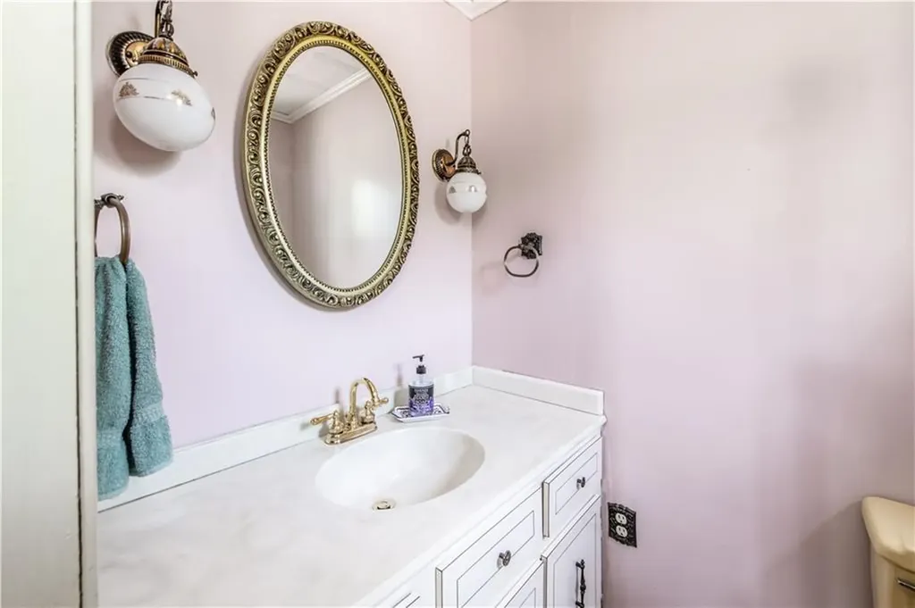 3428 West Shore Road Warwick RI 02886