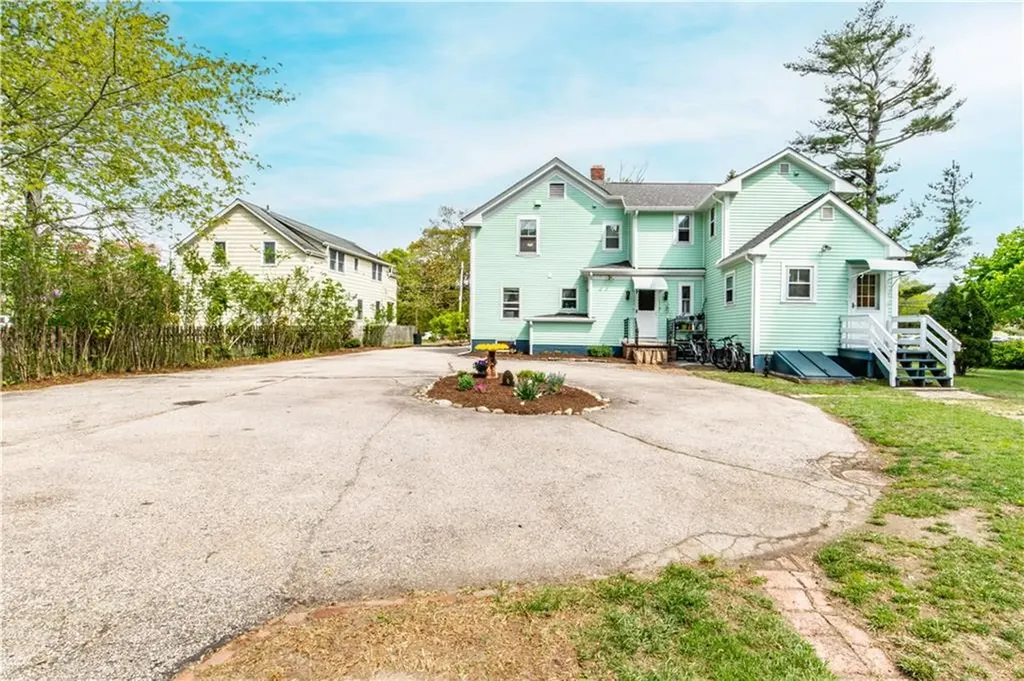 3428 West Shore Road Warwick RI 02886