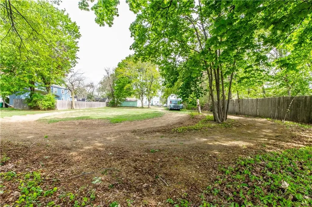 3428 West Shore Road Warwick RI 02886