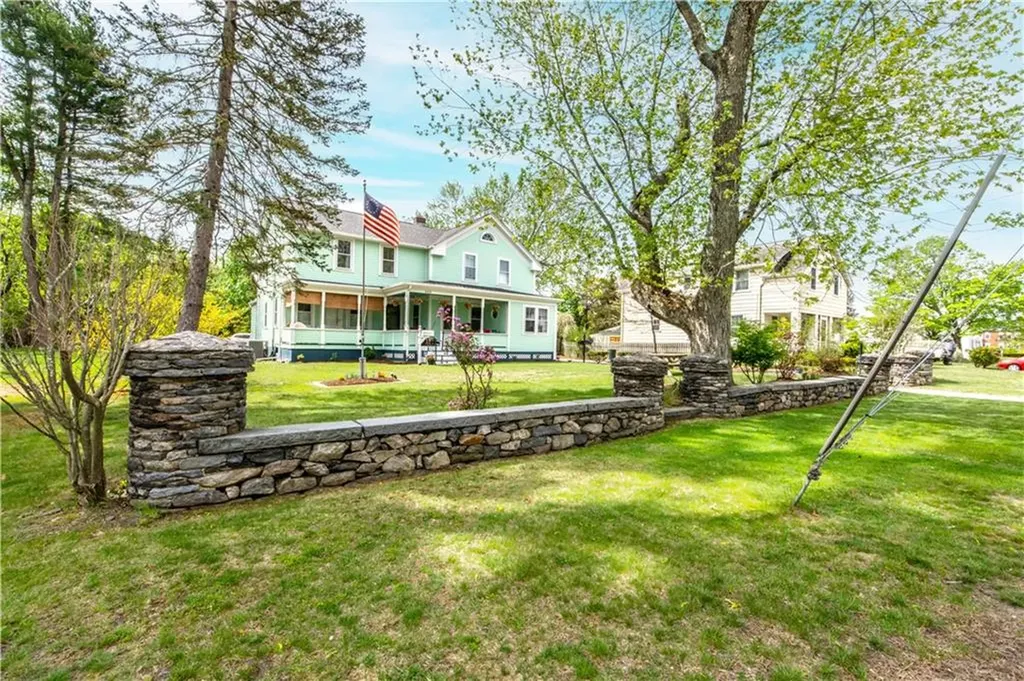 3428 West Shore Road Warwick RI 02886