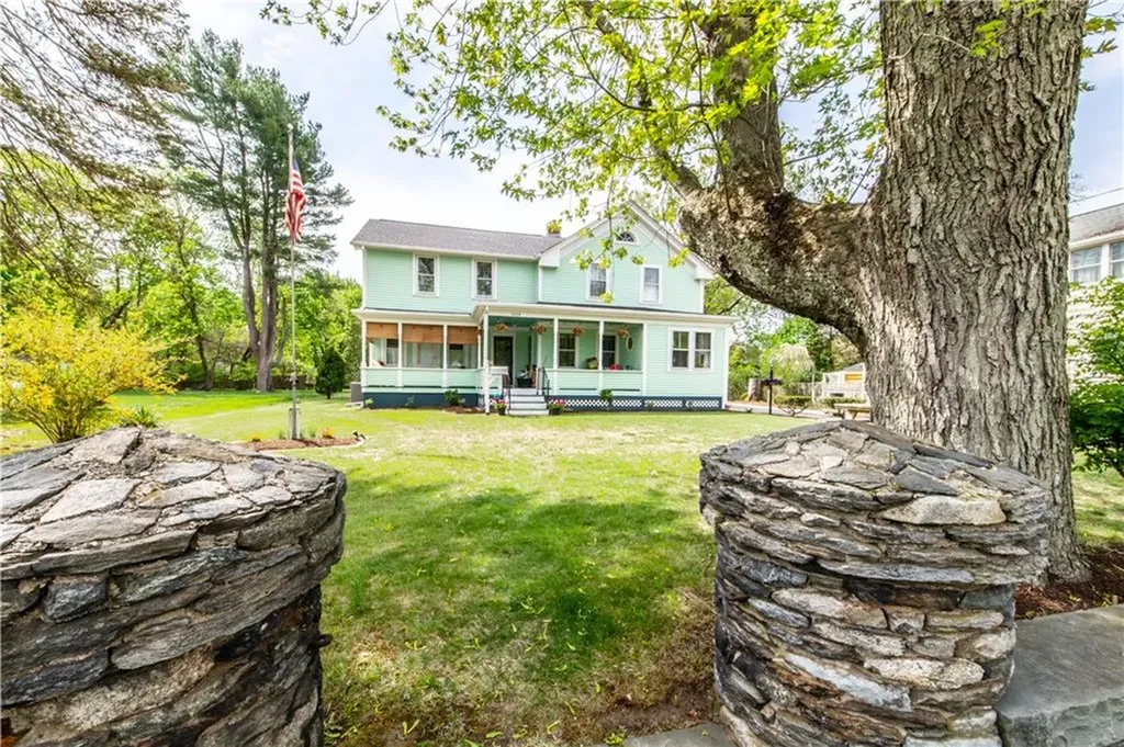 3428 West Shore Road Warwick RI 02886