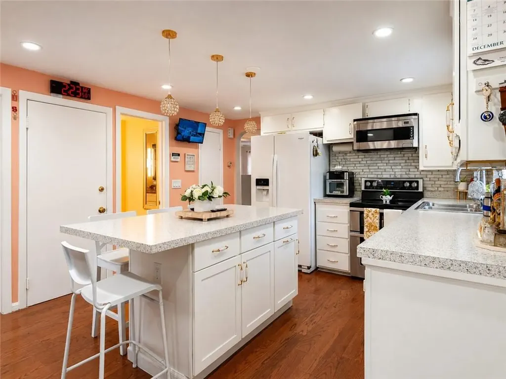 150 Woodbury Street Pawtucket RI 02861