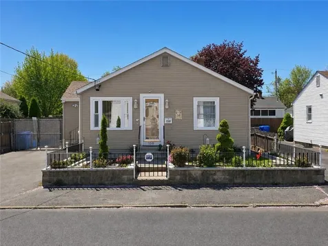 150 Woodbury Street Pawtucket RI 02861
