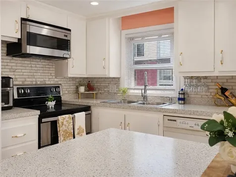 150 Woodbury Street Pawtucket RI 02861
