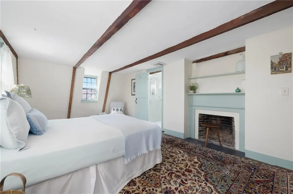 27 William Street Newport RI 02840