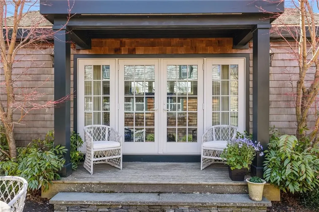 27 William Street Newport RI 02840