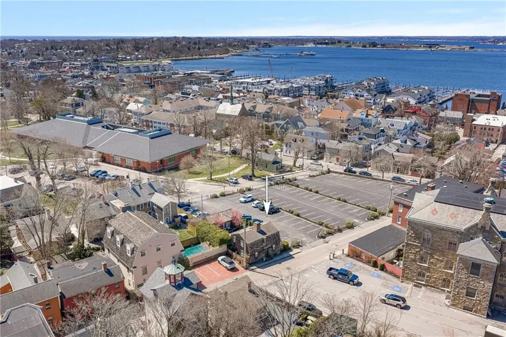 27 William Street Newport RI 02840