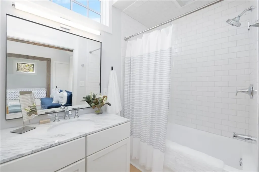 27 William Street Newport RI 02840