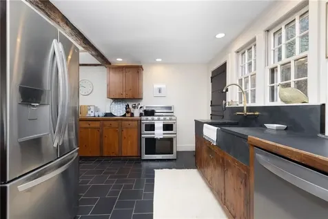 27 William Street Newport RI 02840