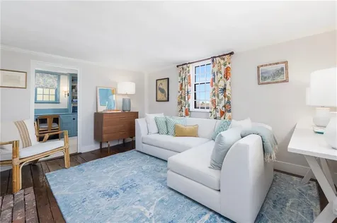 27 William Street Newport RI 02840