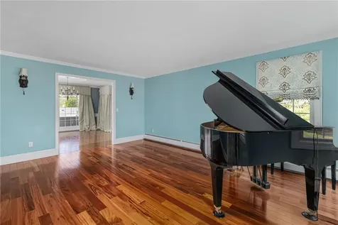 91 Mann School Road Smithfield RI 02917