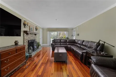 91 Mann School Road Smithfield RI 02917