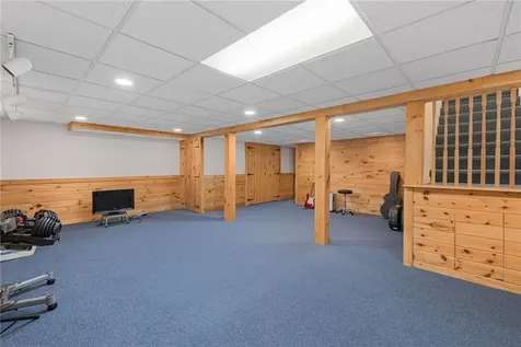 91 Mann School Road Smithfield RI 02917