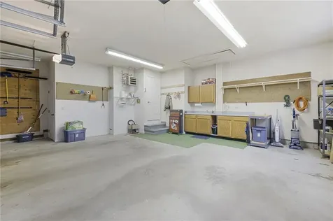 91 Mann School Road Smithfield RI 02917