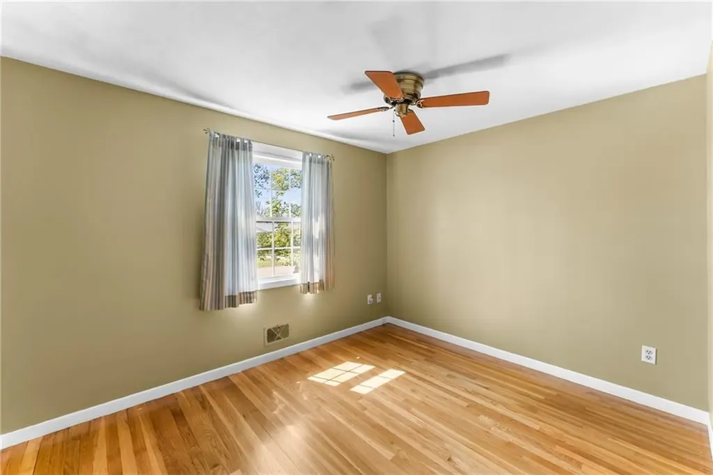 91 Hilton Road Warwick RI 02889