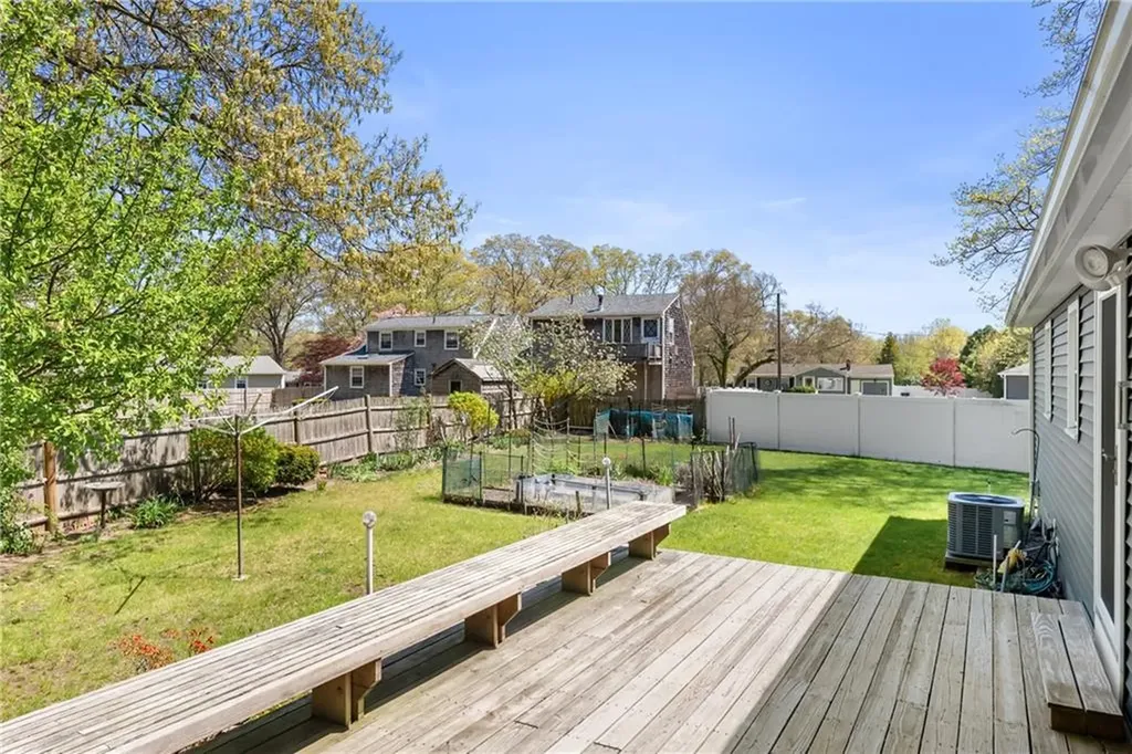 91 Hilton Road Warwick RI 02889