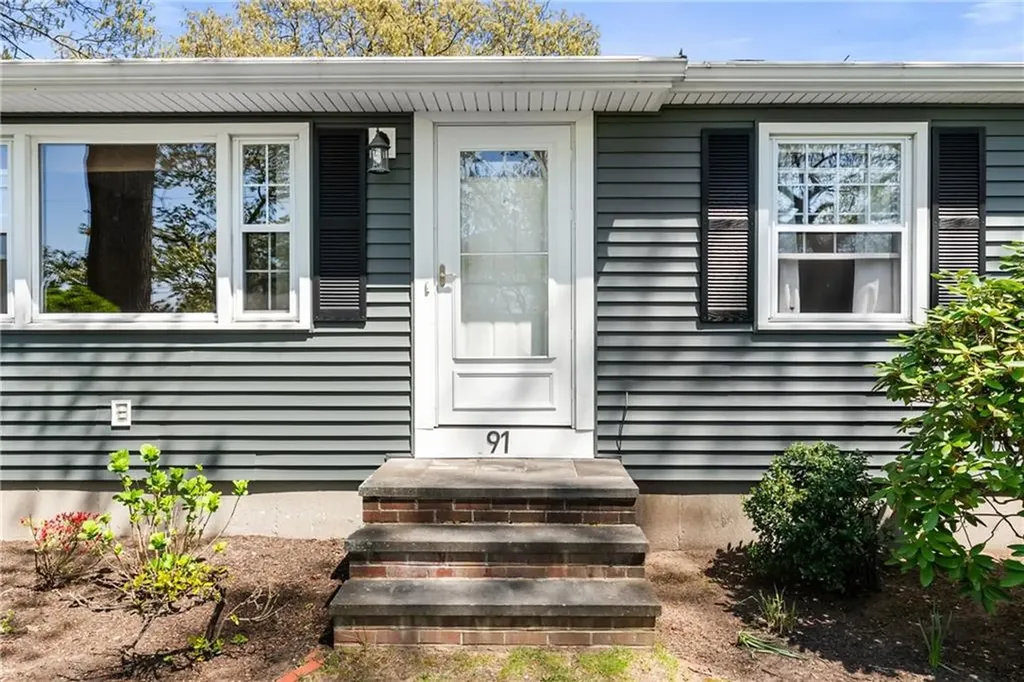 91 Hilton Road Warwick RI 02889