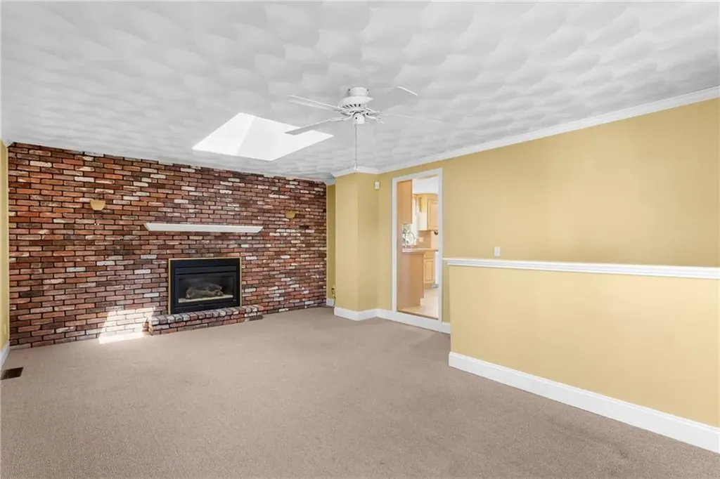 91 Hilton Road Warwick RI 02889