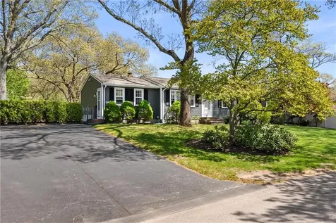 91 Hilton Road Warwick RI 02889