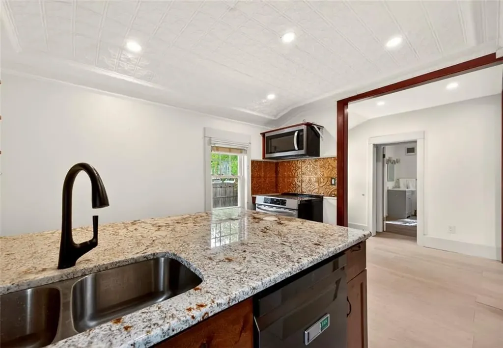 36 Mount Hope Avenue Providence RI 02906