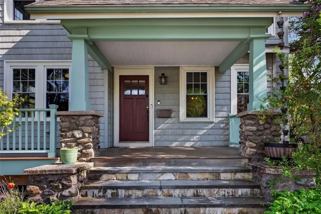 36 Mount Hope Avenue Providence RI 02906