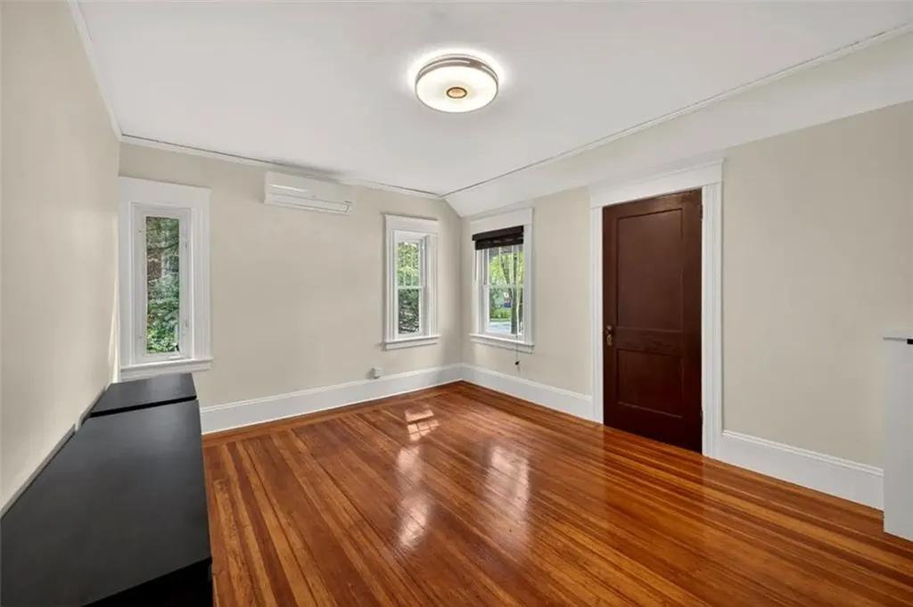 36 Mount Hope Avenue Providence RI 02906