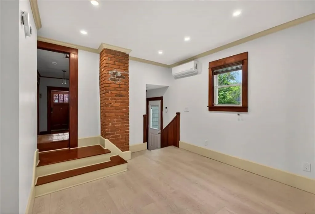 36 Mount Hope Avenue Providence RI 02906