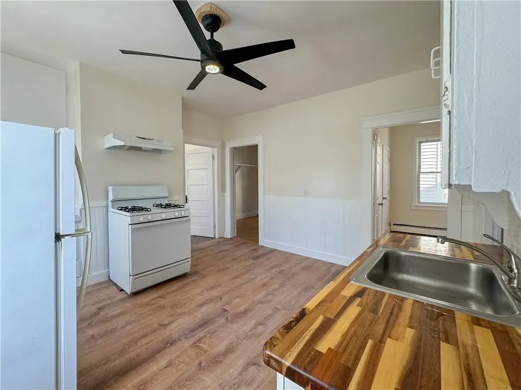 86 Bernon Street Providence RI 02908