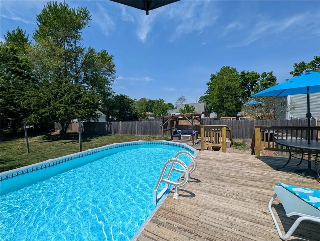 23 Astral Street Warwick RI 02888