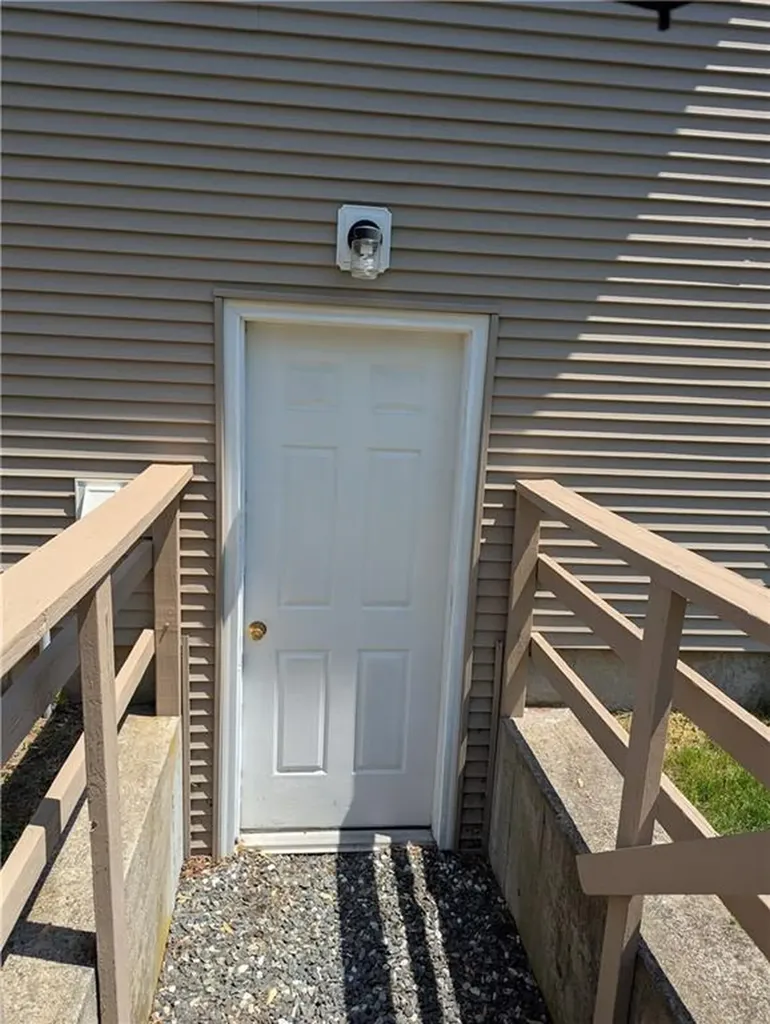 23 Astral Street Warwick RI 02888