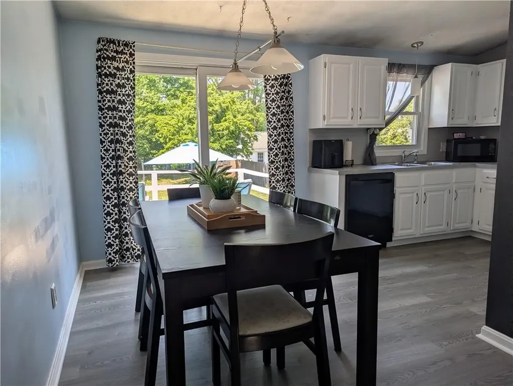 23 Astral Street Warwick RI 02888