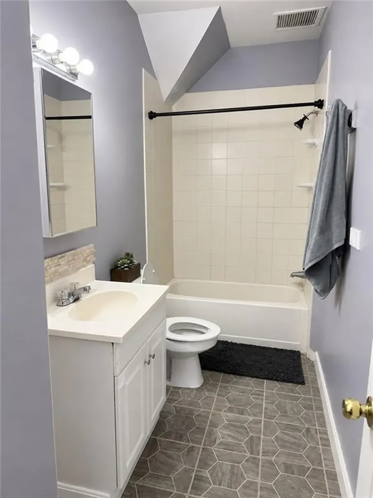 231 Lowell Avenue Providence RI 02909
