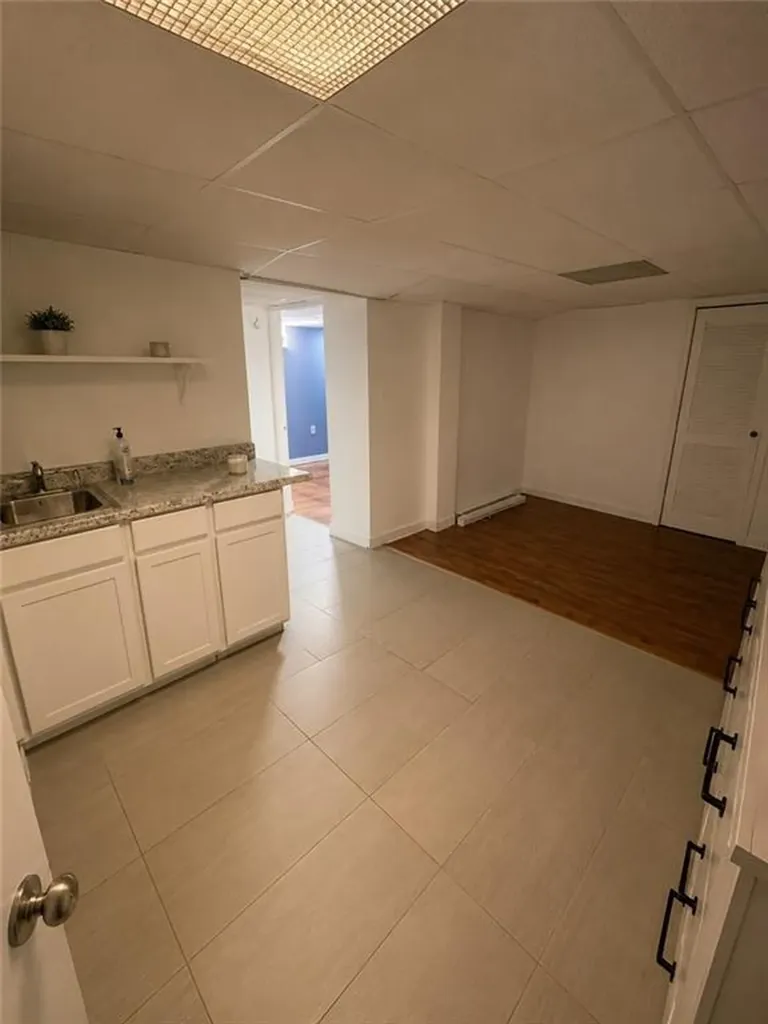 231 Lowell Avenue Providence RI 02909