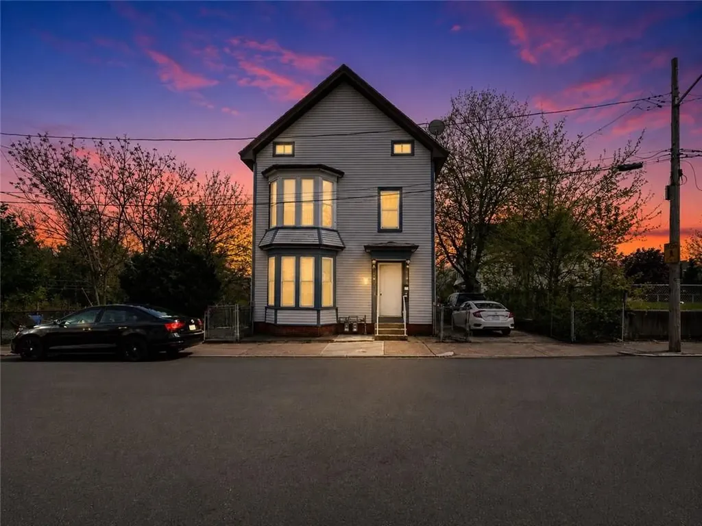 6 Bloomingdale Avenue Pawtucket RI 02860