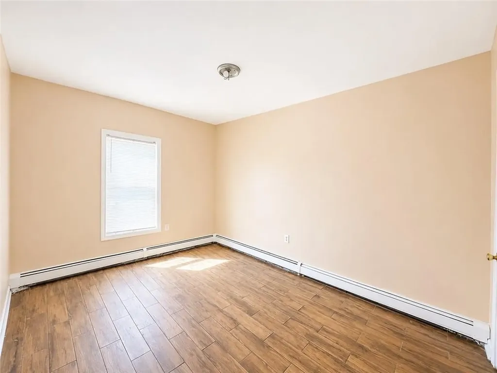 6 Bloomingdale Avenue Pawtucket RI 02860
