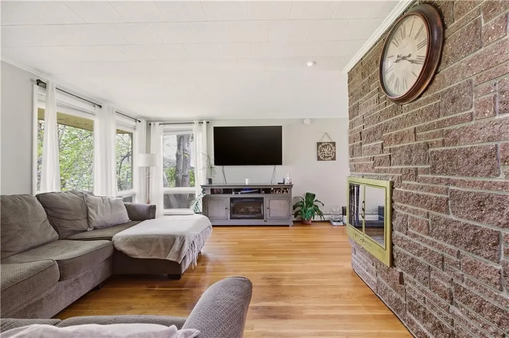 24 Harbor View Road Portsmouth RI 02871