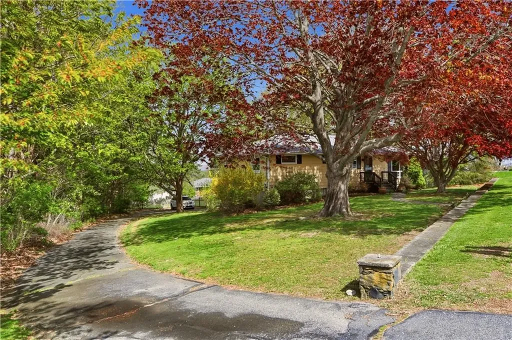 24 Harbor View Road Portsmouth RI 02871