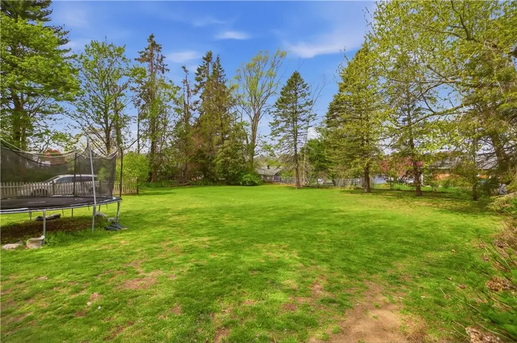 24 Harbor View Road Portsmouth RI 02871