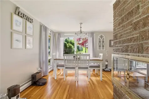 24 Harbor View Road Portsmouth RI 02871