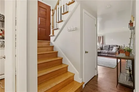 24 Harbor View Road Portsmouth RI 02871
