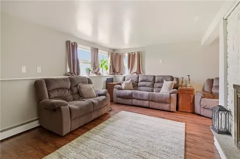 24 Harbor View Road Portsmouth RI 02871